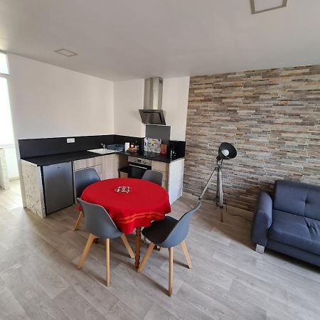 Appartement 60M2 Rdc Avec Jardin Saint-Génis Eksteriør billede