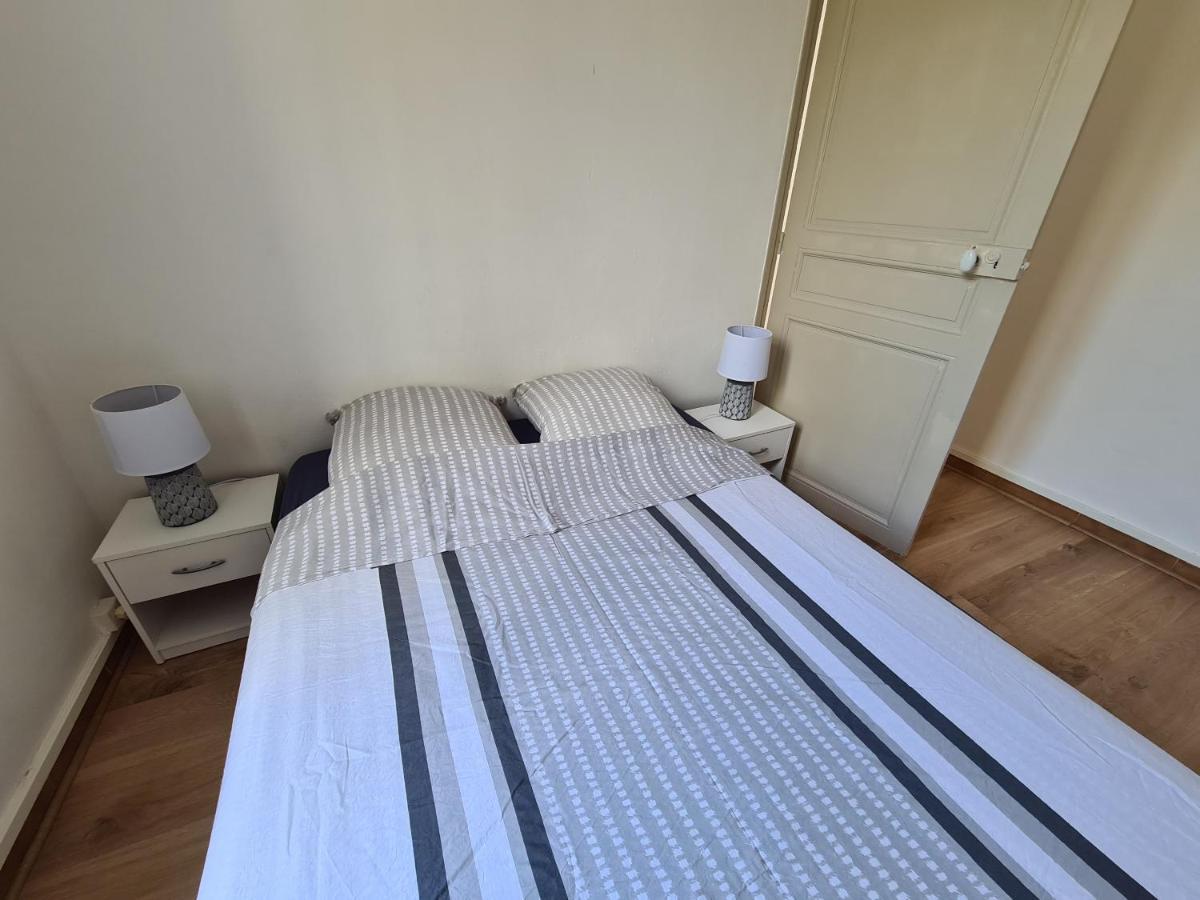 Appartement 60M2 Rdc Avec Jardin Saint-Génis Eksteriør billede