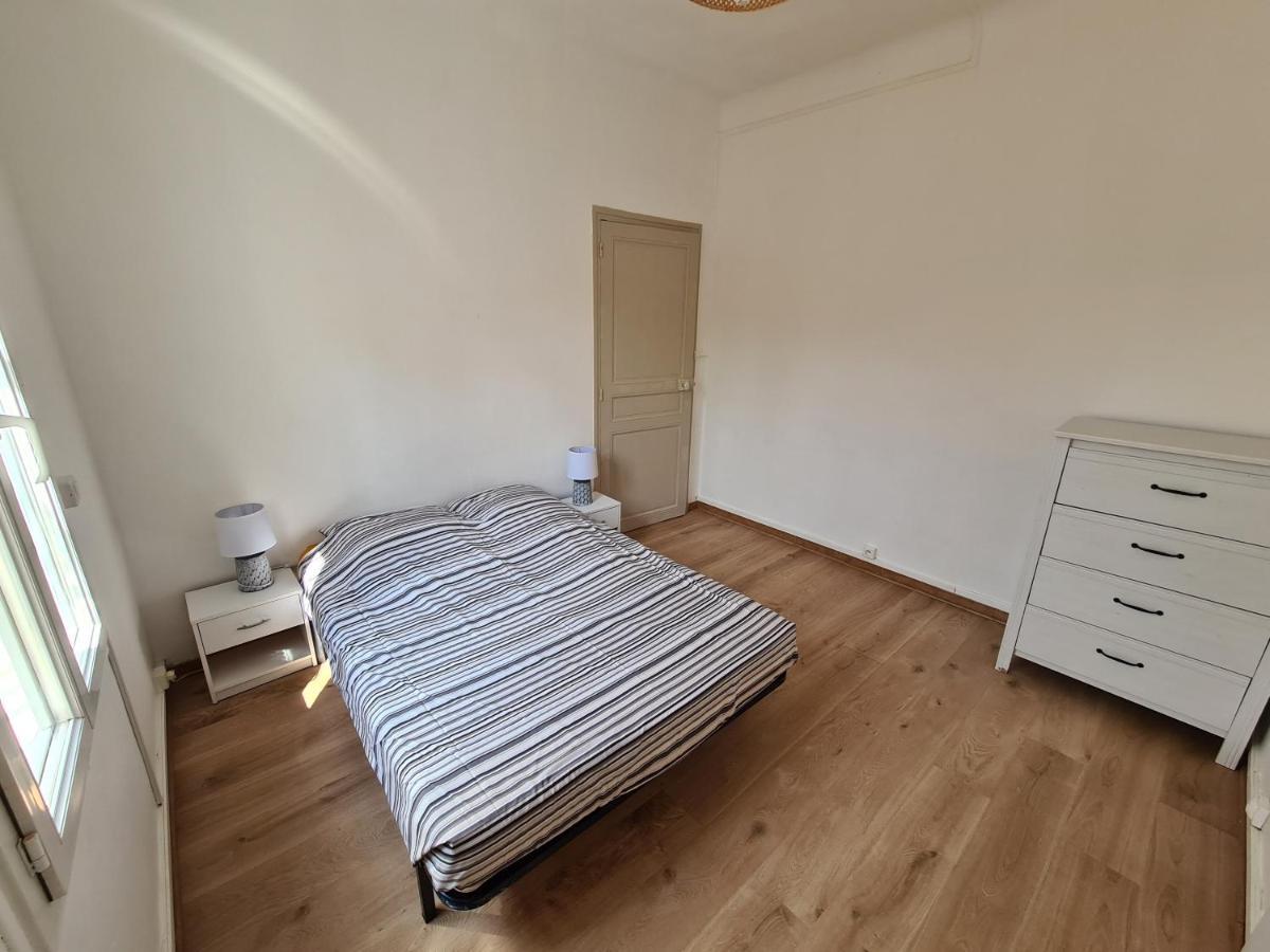 Appartement 60M2 Rdc Avec Jardin Saint-Génis Eksteriør billede